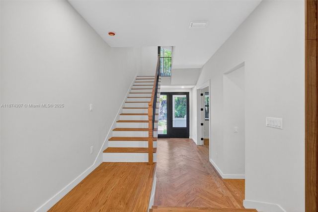 2330 Overbrook St, Coconut Grove, FL 33133