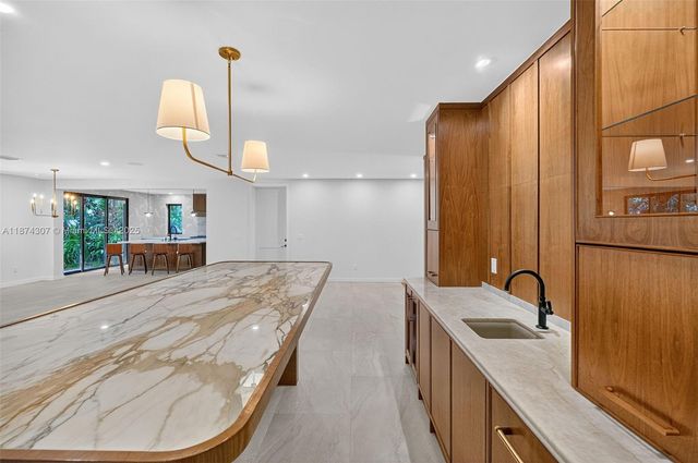 2330 Overbrook St, Coconut Grove, FL 33133