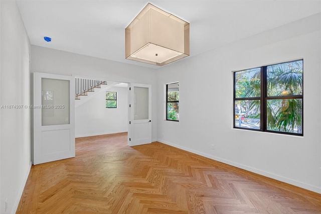 2330 Overbrook St, Coconut Grove, FL 33133