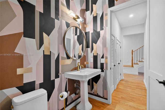 2330 Overbrook St, Coconut Grove, FL 33133