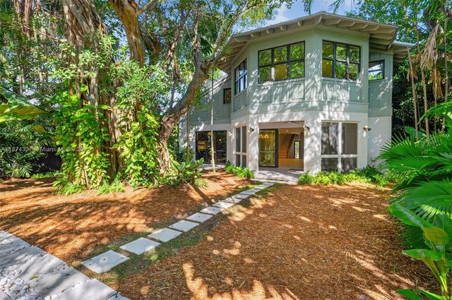 2330 Overbrook St, Coconut Grove, FL 33133