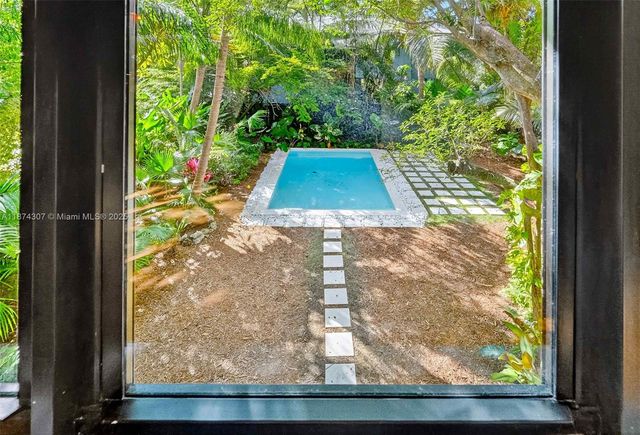 2330 Overbrook St, Coconut Grove, FL 33133