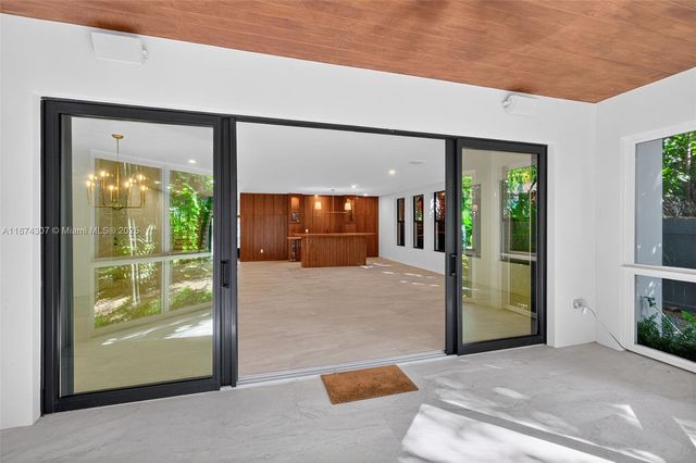 2330 Overbrook St, Coconut Grove, FL 33133