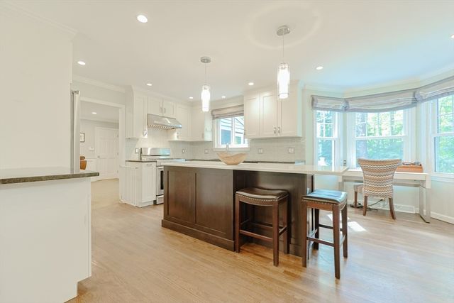 233 Willowgate Rise, Holliston, MA 01746