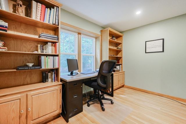 233 Willowgate Rise, Holliston, MA 01746