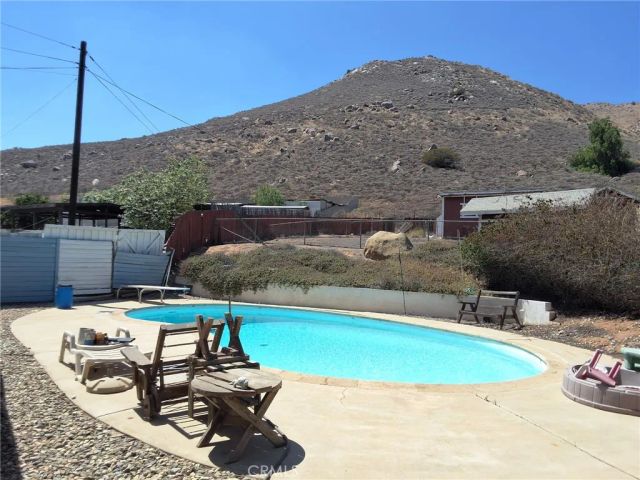 3685 Scenic, Jurupa Valley, CA 92509