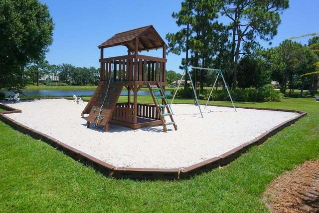 794 SW Munjack Circle, Port St. Lucie, FL 34986