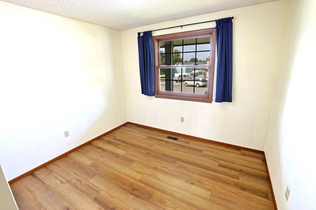15610 E 27th Ave, Veradale, WA 99037