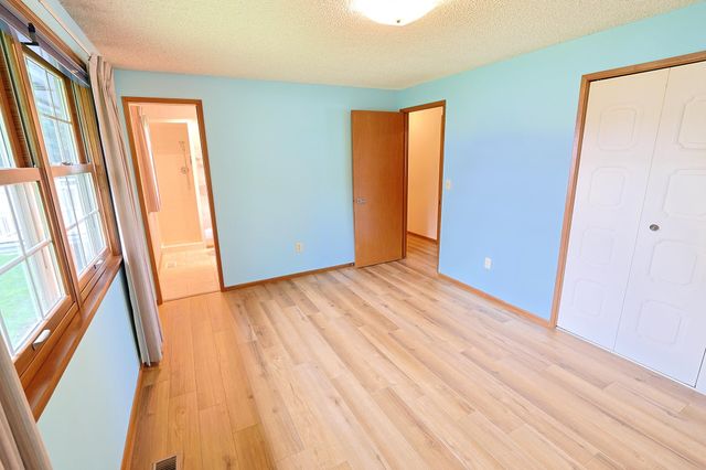 15610 E 27th Ave, Veradale, WA 99037