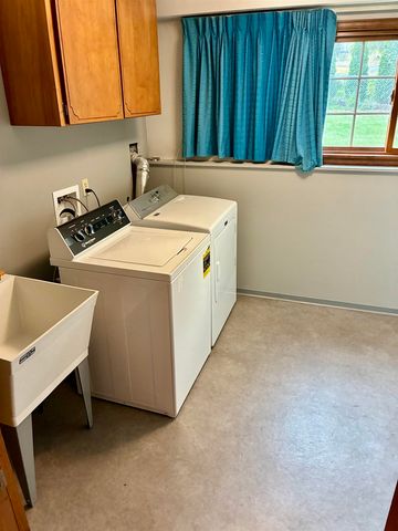 15610 E 27th Ave, Veradale, WA 99037