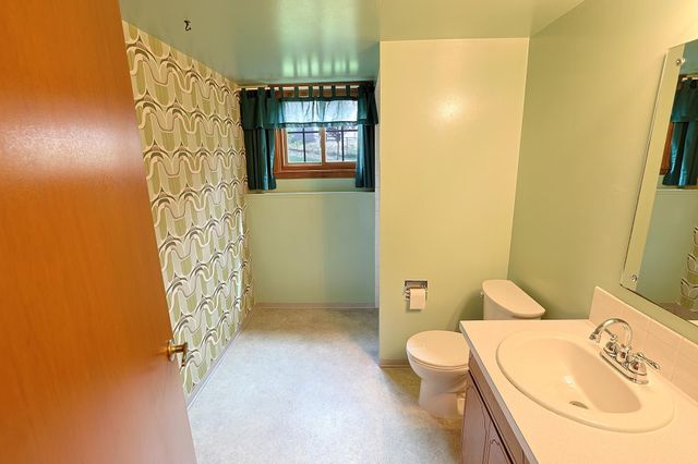 15610 E 27th Ave, Veradale, WA 99037