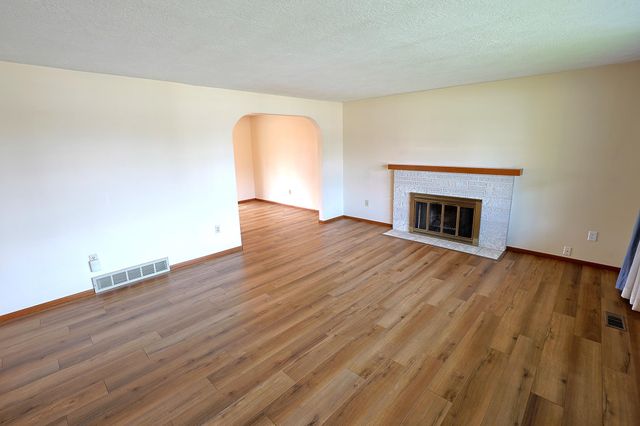 15610 E 27th Ave, Veradale, WA 99037