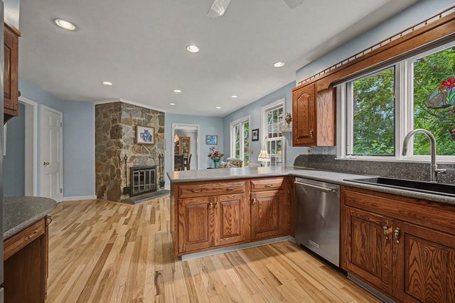60 Main Road, Westhampton, MA 01027