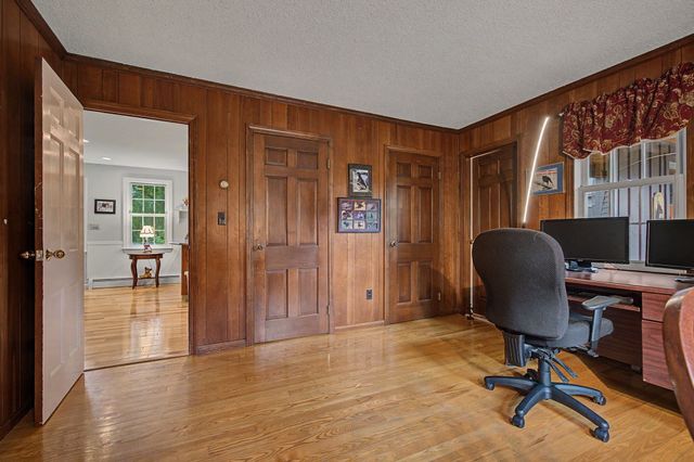 60 Main Road, Westhampton, MA 01027