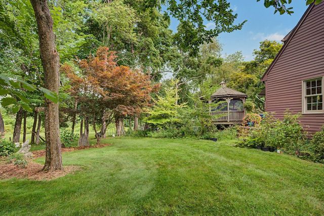 60 Main Road, Westhampton, MA 01027