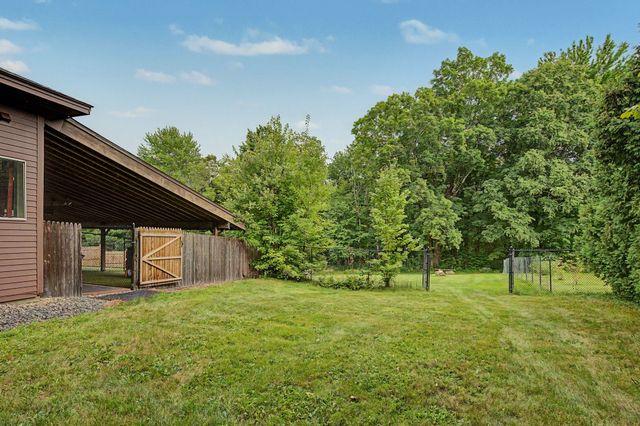 60 Main Road, Westhampton, MA 01027