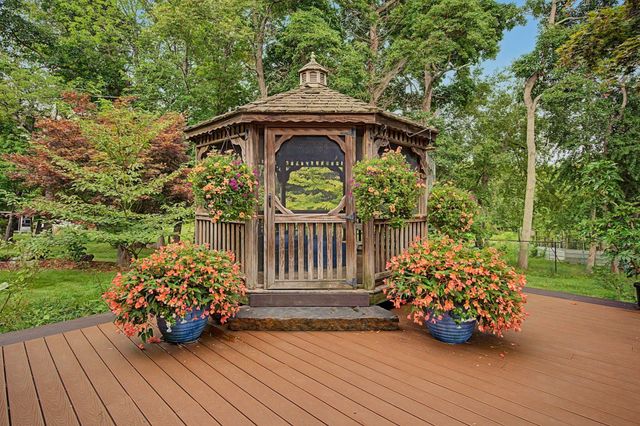 60 Main Road, Westhampton, MA 01027