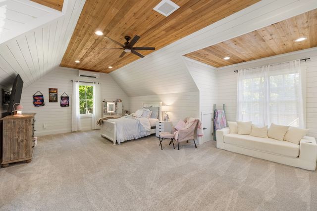 9394 Horton Hwy, College Grove, TN 37046