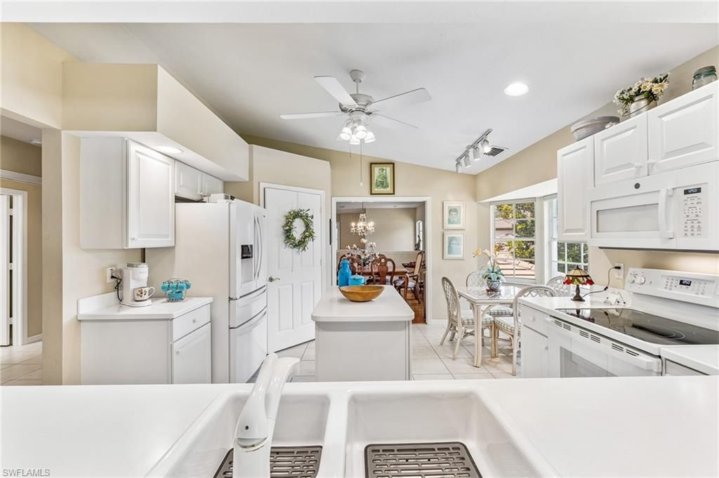 4395 Dover CT 303, NAPLES, FL 34105 — photo 4