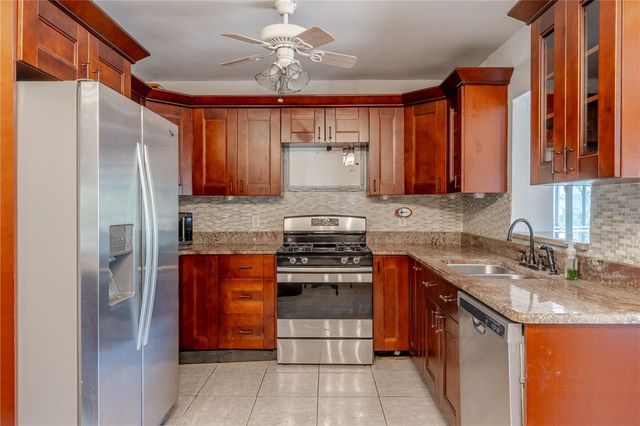 1108 GIBSON STREET, Leesburg, FL 34748