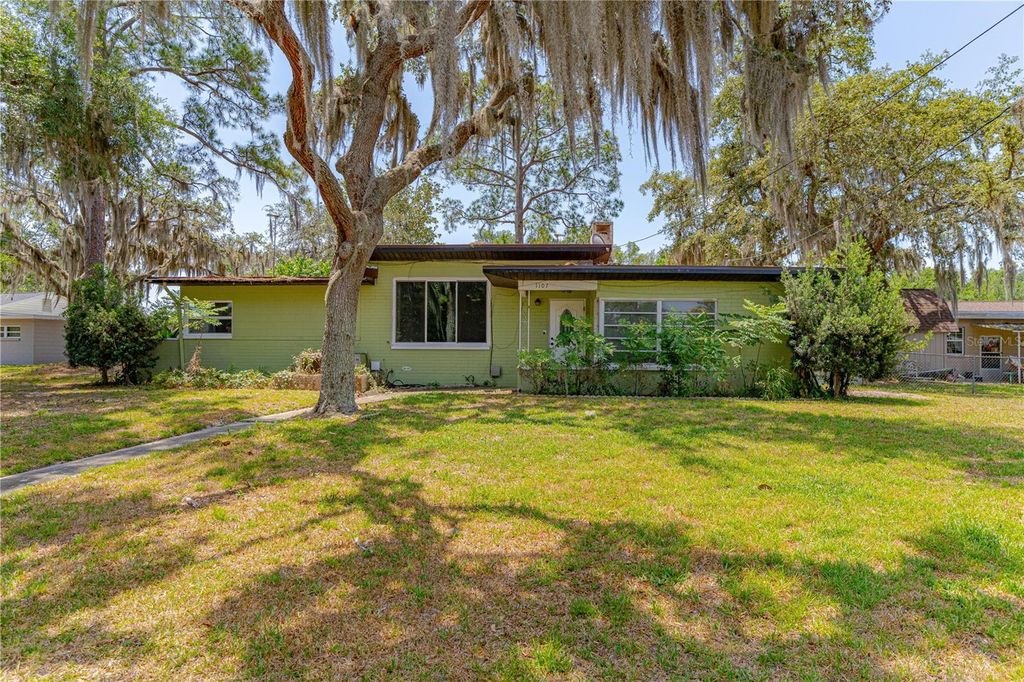 1108 GIBSON STREET, Leesburg, FL 34748