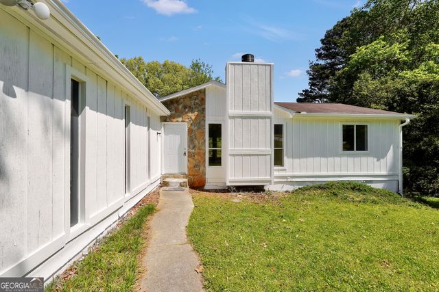 1937 Young Road, Lithonia, GA 30058