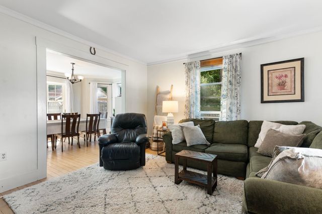 36 Pine Street, Brattleboro, VT 05301