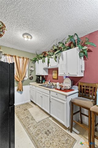 502 E Heard Street, Ganado, TX 77962