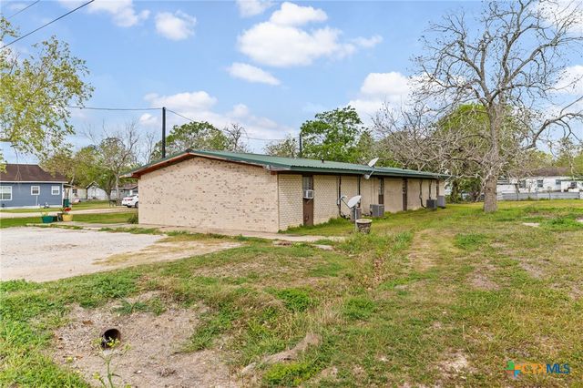 502 E Heard Street, Ganado, TX 77962