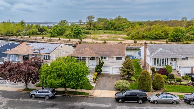 3386 Bertha Drive, Baldwin, NY 11510