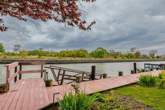 3386 Bertha Drive, Baldwin, NY 11510
