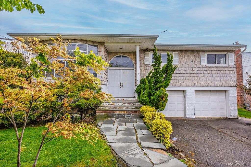 3386 Bertha Drive, Baldwin, NY 11510