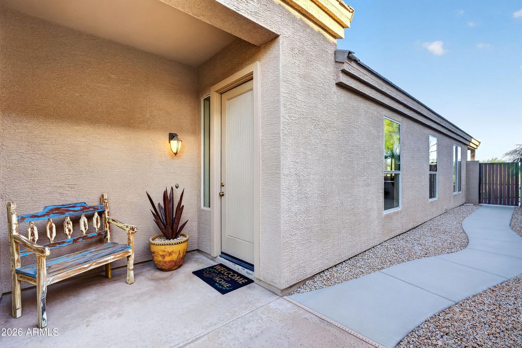 4423 E SMOKEHOUSE Trail, Cave Creek, AZ 85331 — photo 2