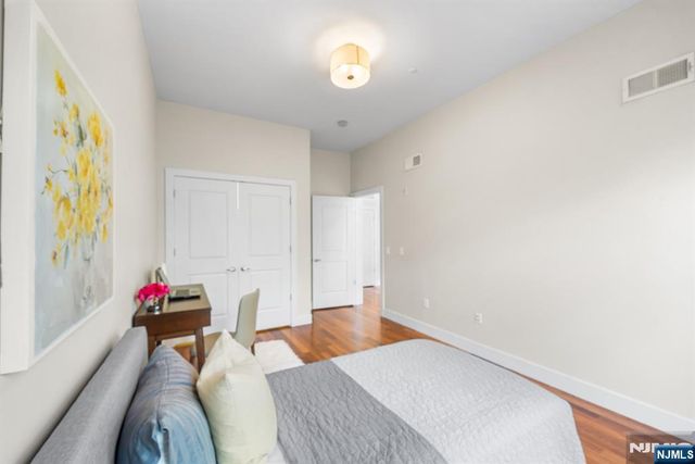 78 Wayne Street 303, Jersey City, NJ 07302