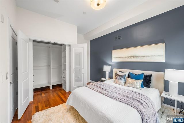 78 Wayne Street 303, Jersey City, NJ 07302