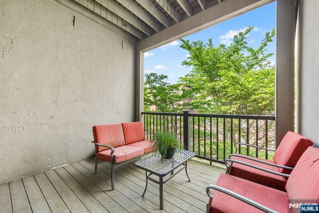 78 Wayne Street 303, Jersey City, NJ 07302