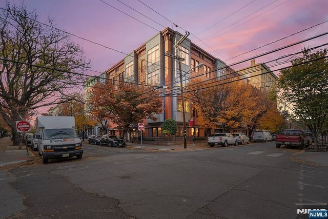 78 Wayne Street 303, Jersey City, NJ 07302