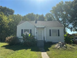 54 Cavalier RD, Hampton, VA 23669