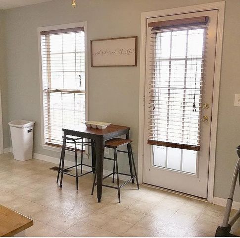 1614A London Dr, Columbia, TN 38401