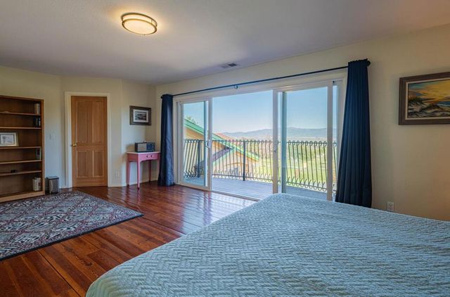 300 Mesa Road, Salinas, CA 93908