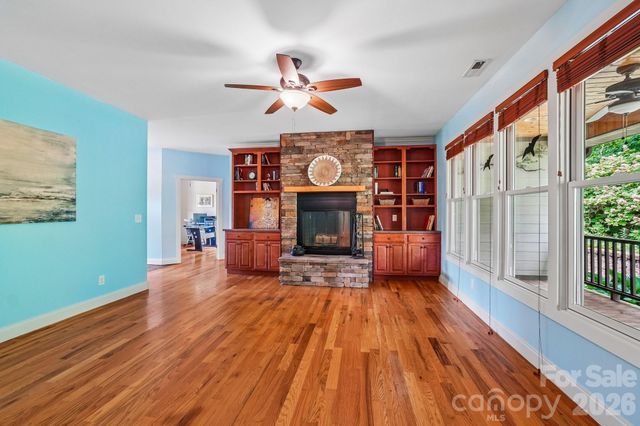 25 Willow Branch Lane, Weaverville, NC 28787