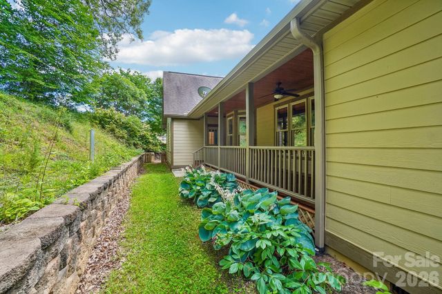 25 Willow Branch Lane, Weaverville, NC 28787