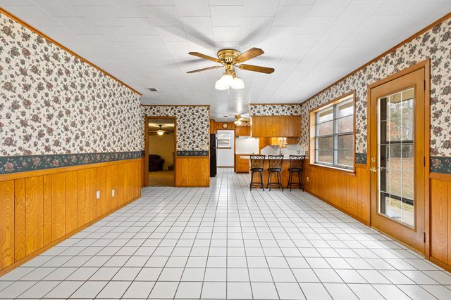 304 N Redbud St, Ore City, TX 75683