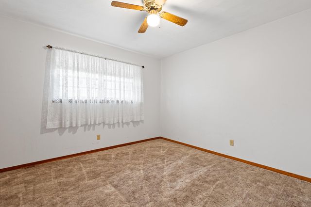 304 N Redbud St, Ore City, TX 75683