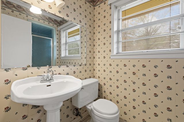 304 N Redbud St, Ore City, TX 75683