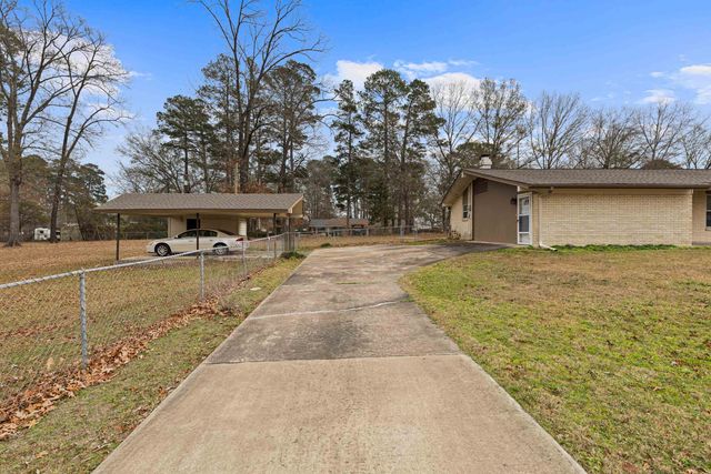 304 N Redbud St, Ore City, TX 75683