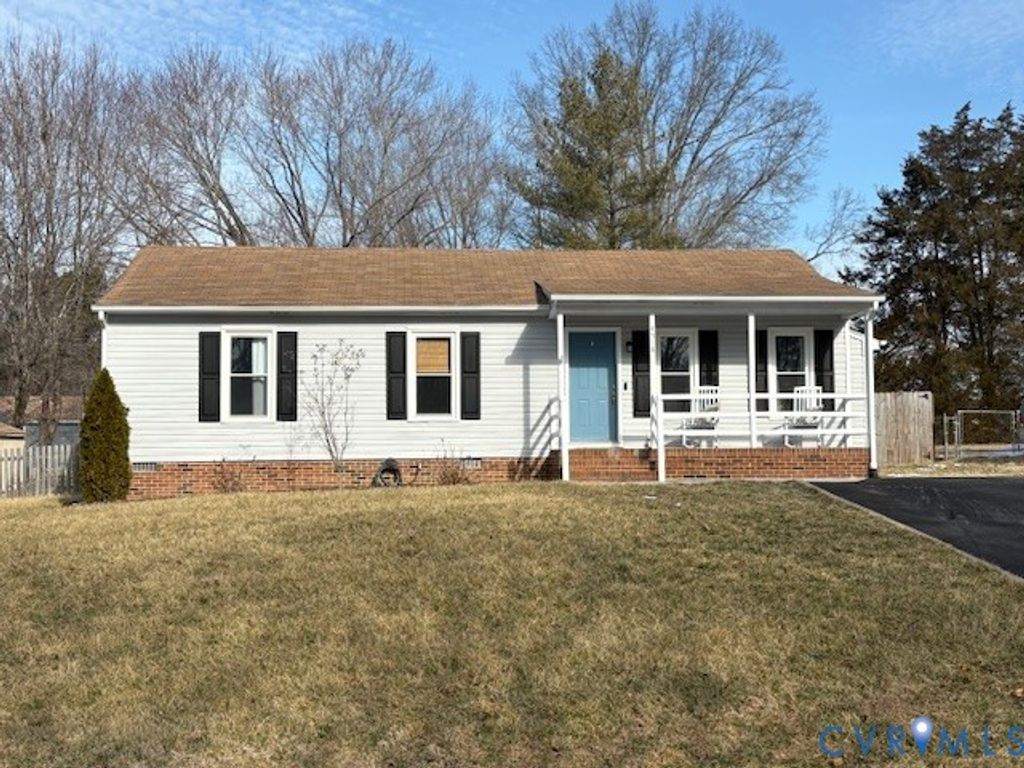 4518 Glen Tara Dr, Midlothian, VA 23112