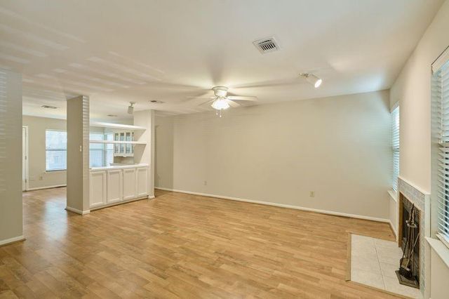 4 Sawmill Grove Lane Circle 4, The Woodlands, TX 77380