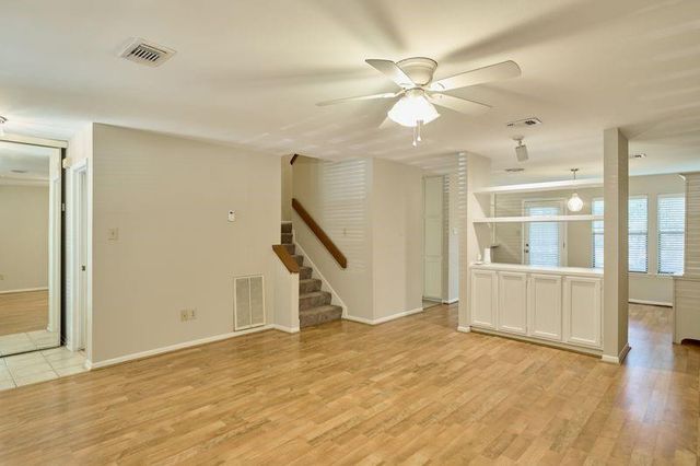 4 Sawmill Grove Lane Circle 4, The Woodlands, TX 77380