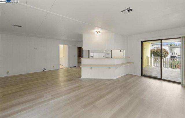 3263 Vineyard Ave., Pleasanton, CA 94566